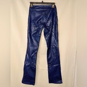 Tark 1 Blue Crocodile Texture Shiny Flare Pants
Size 8 SEXY!